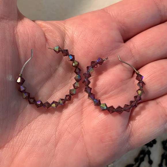 Four sets of earrings - Picture 5 of 12